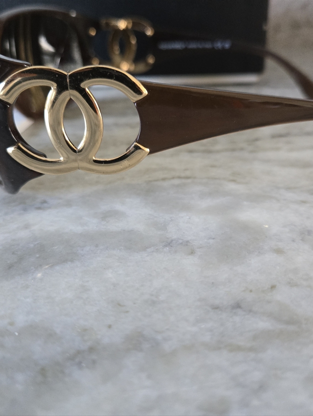 Authentic CHANEL Brown Gradient Oversized Women's Sunglasses - Picture 3 of 7